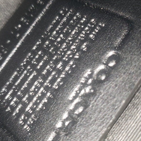 Coach - Picture 6 of 6